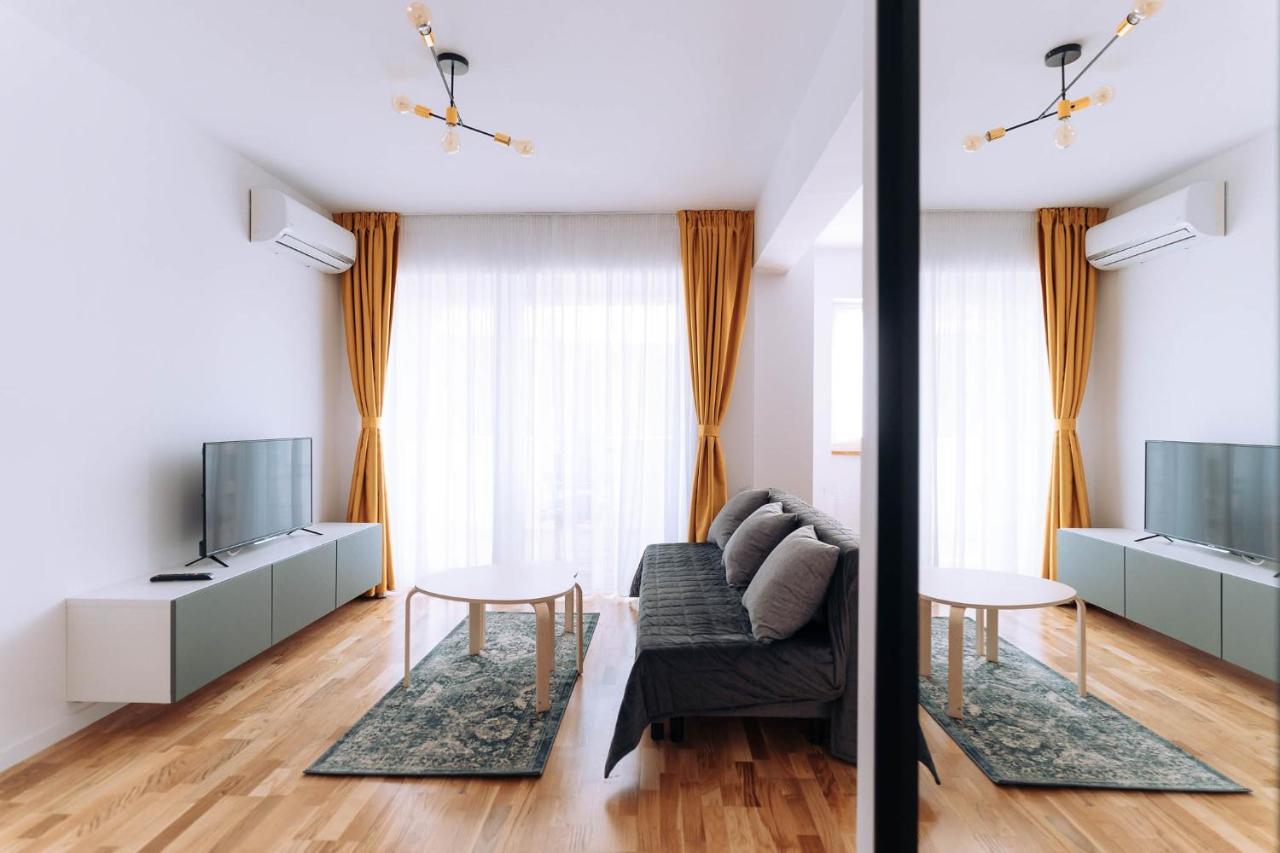 Flamingo Suites Oradea Bagian luar foto