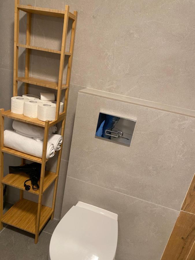 Flamingo Suites Oradea Bagian luar foto