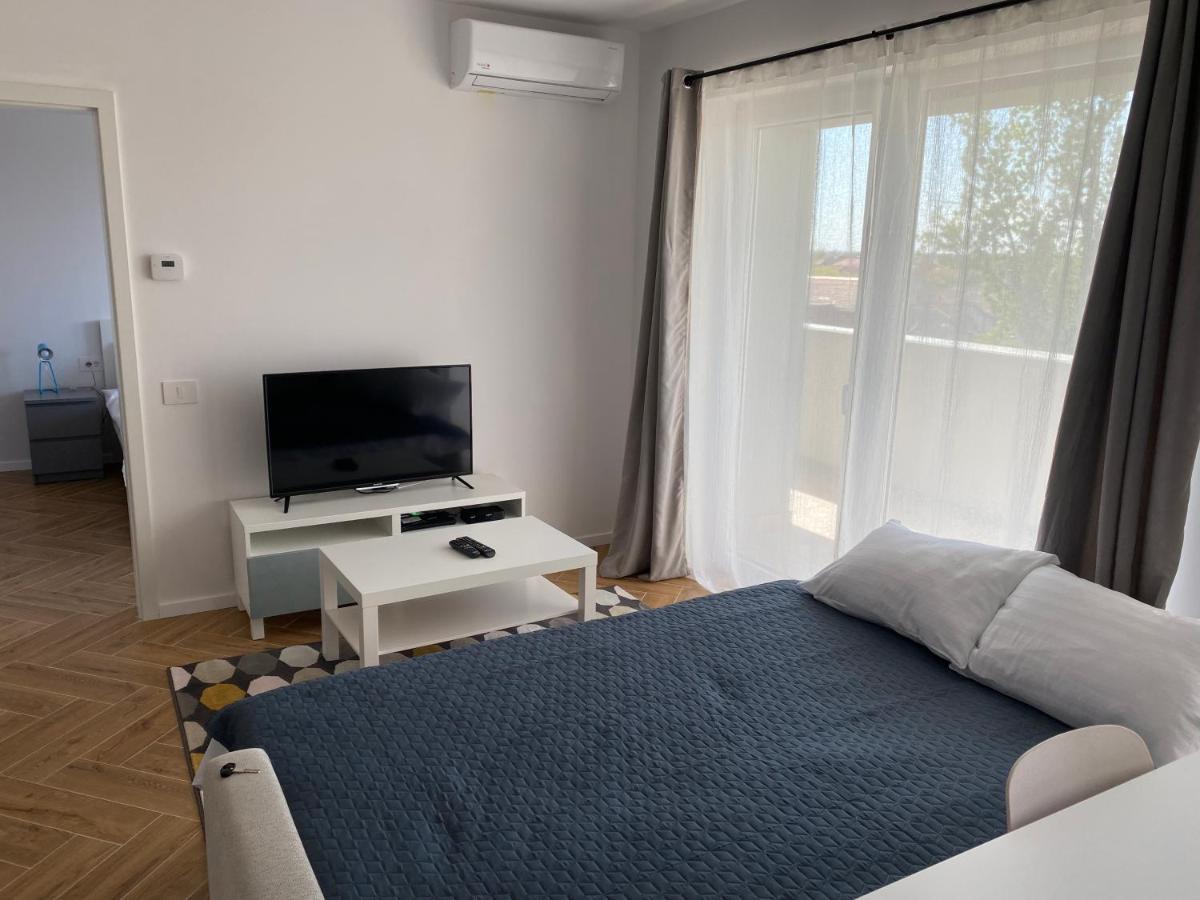 Flamingo Suites Oradea Bagian luar foto